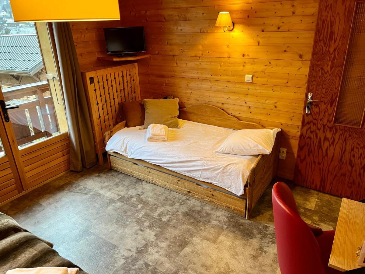 Hotel Le Christiania Ле-Контамин-Монжуа Экстерьер фото