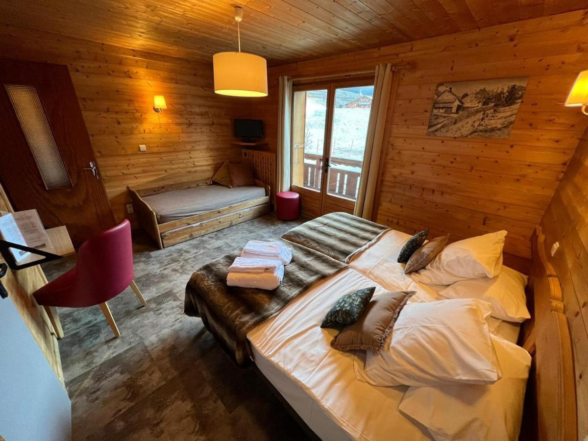 Hotel Le Christiania Ле-Контамин-Монжуа Экстерьер фото