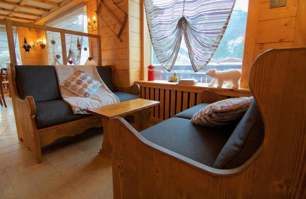 Hotel Le Christiania Ле-Контамин-Монжуа Экстерьер фото